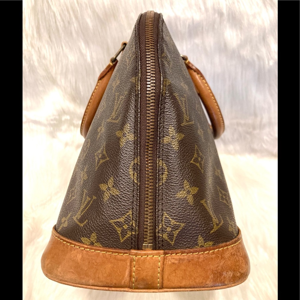 Authentic Louis Vuitton Alma Pm - Picture 4 of 10
